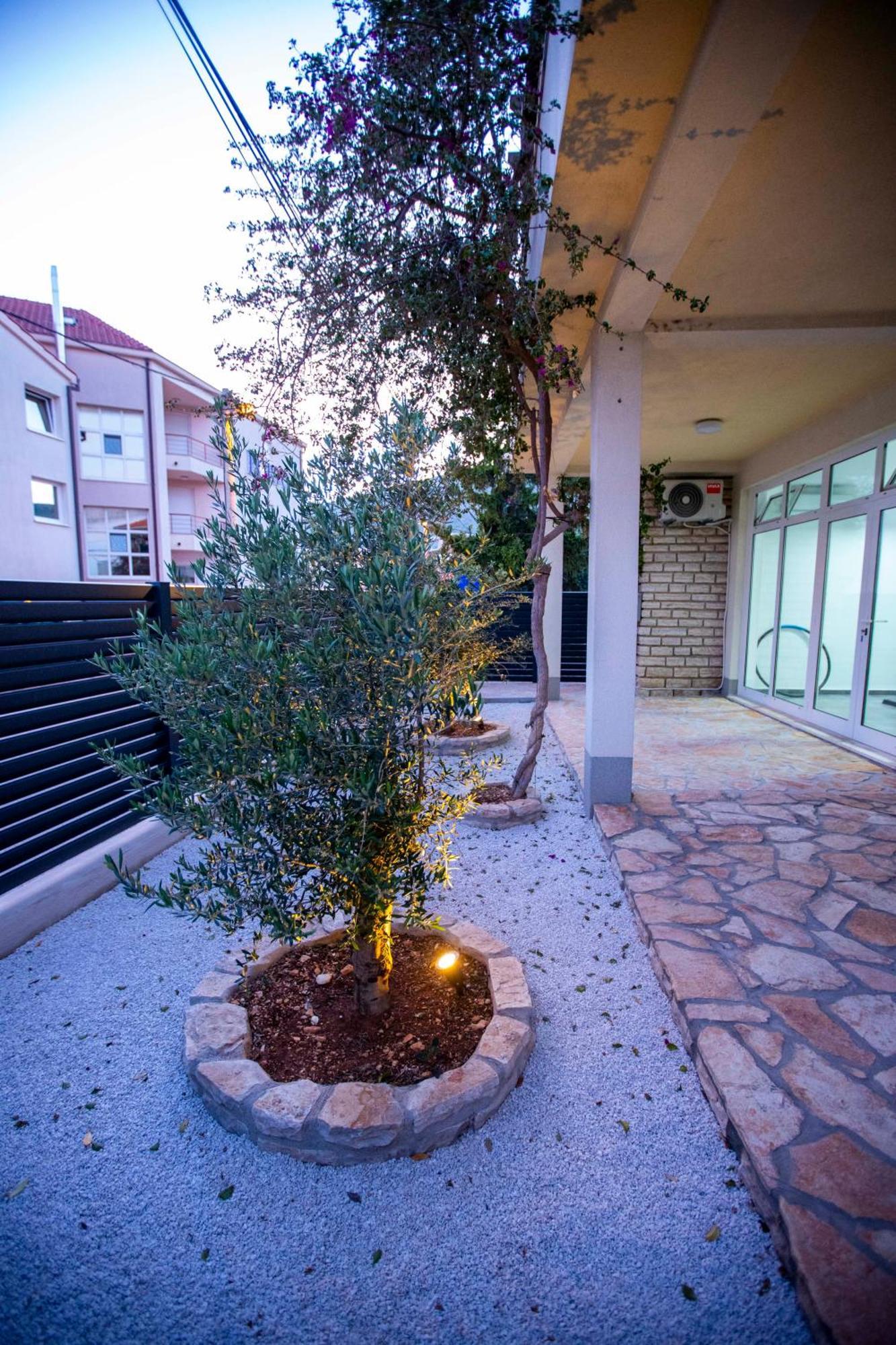 Apartment Laura 特罗吉尔 外观 照片