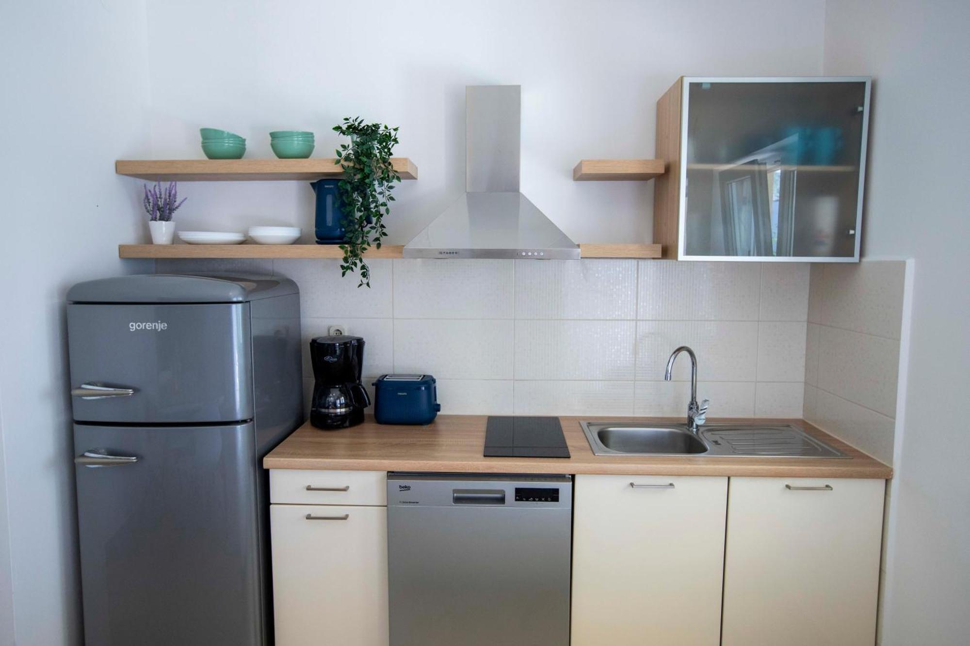 Apartment Laura 特罗吉尔 外观 照片